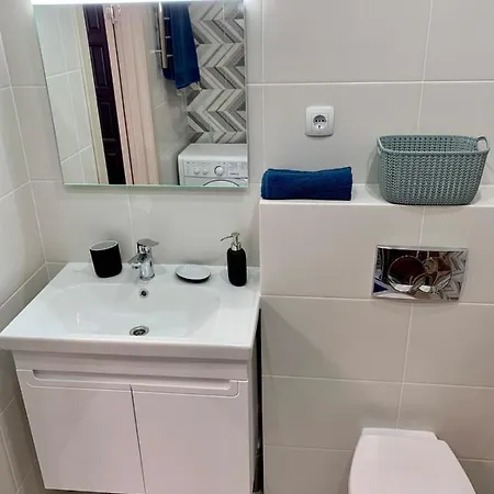 1 Room Apartment Kamanina Апартаменты *