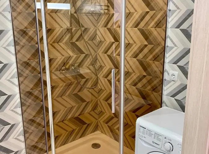 1 Arcadia Apartment *